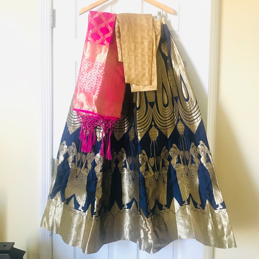 Indian/ Pakistani dress Banarasi brocade lehenga